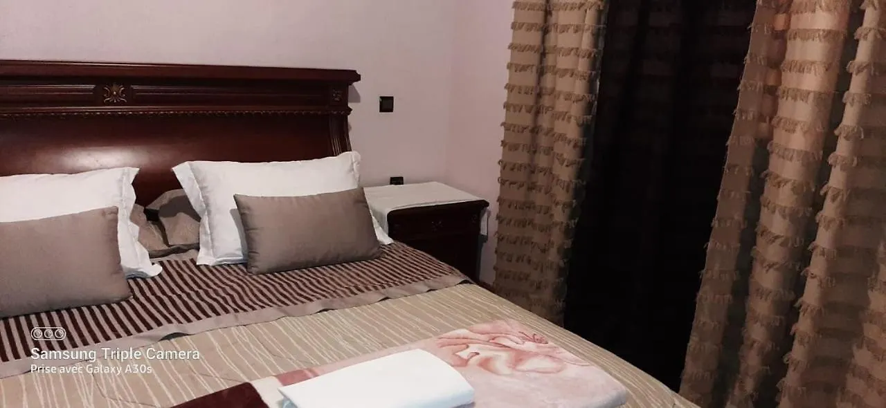 Stay With Low Budget Marrakesh 0*,  Marocco