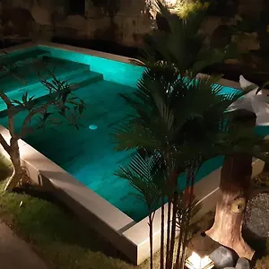 Devata Giri , Uluwatu Indonesien